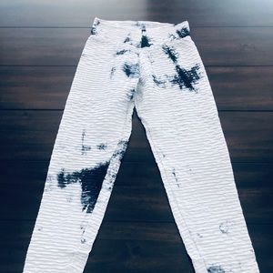 Booty by Brabant Tie Dye Leggings full length
